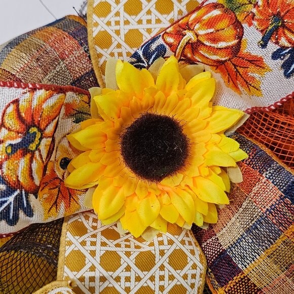 🌻 Welcome Pumpkin & Sunflower Wreath 🎃💙 - Picture 4 of 6